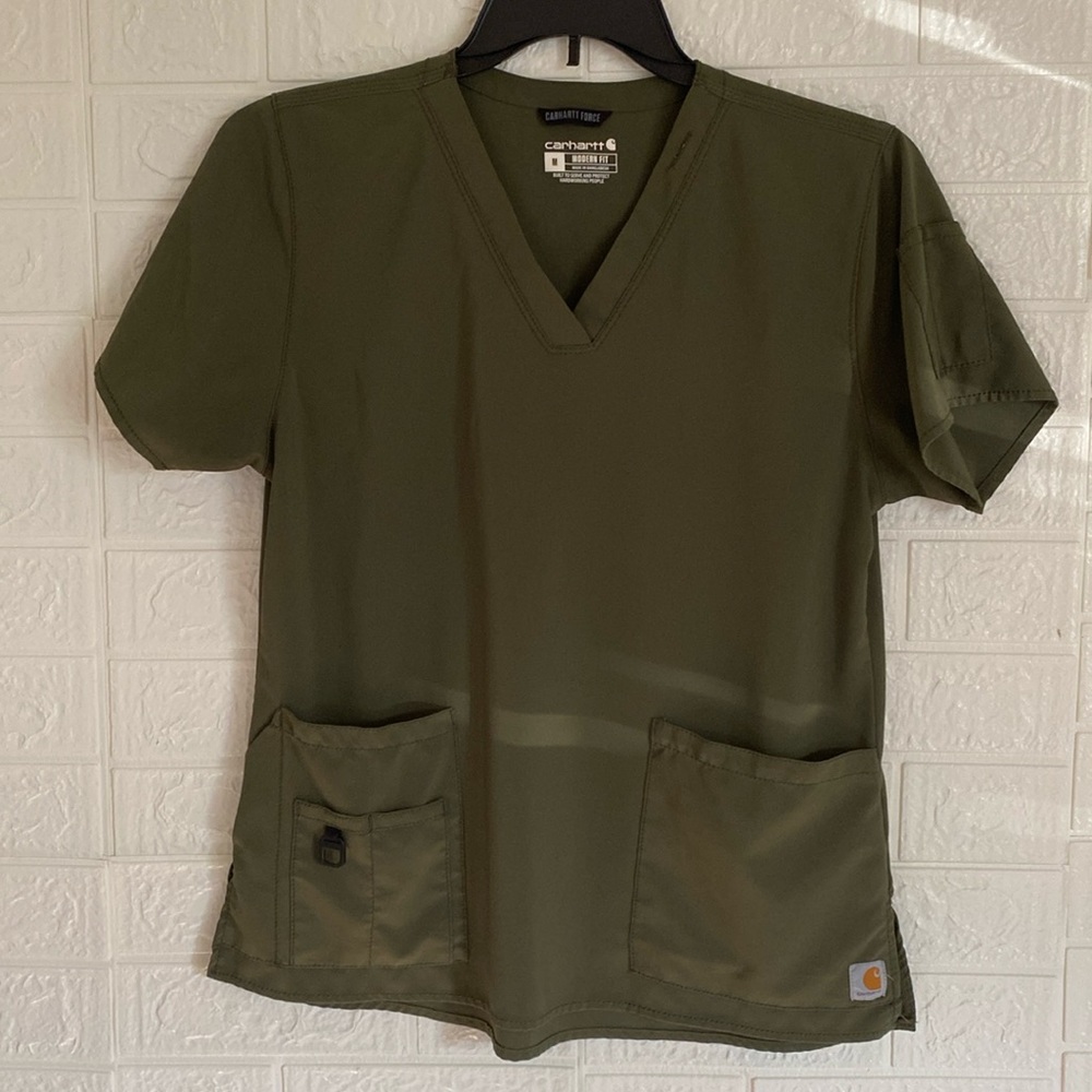 Carthart scrub top